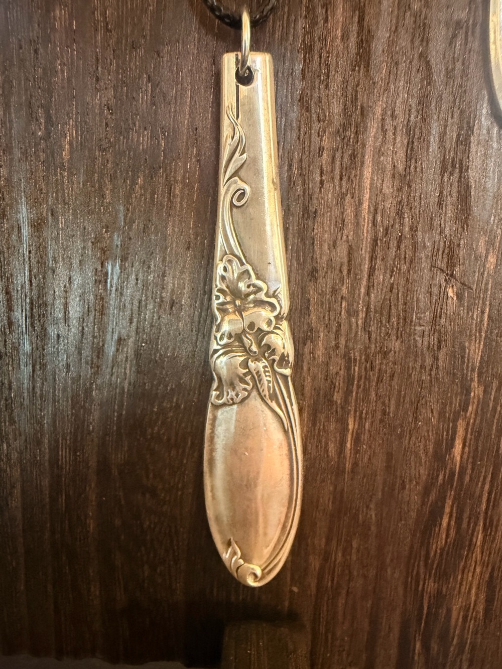 Vintage 1953 White Orchid Spoon Handle Necklace Oneida Community Silverplated